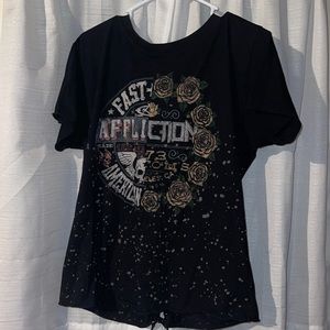 GRAPHIC TSHIRT WITH LACE UP BACK